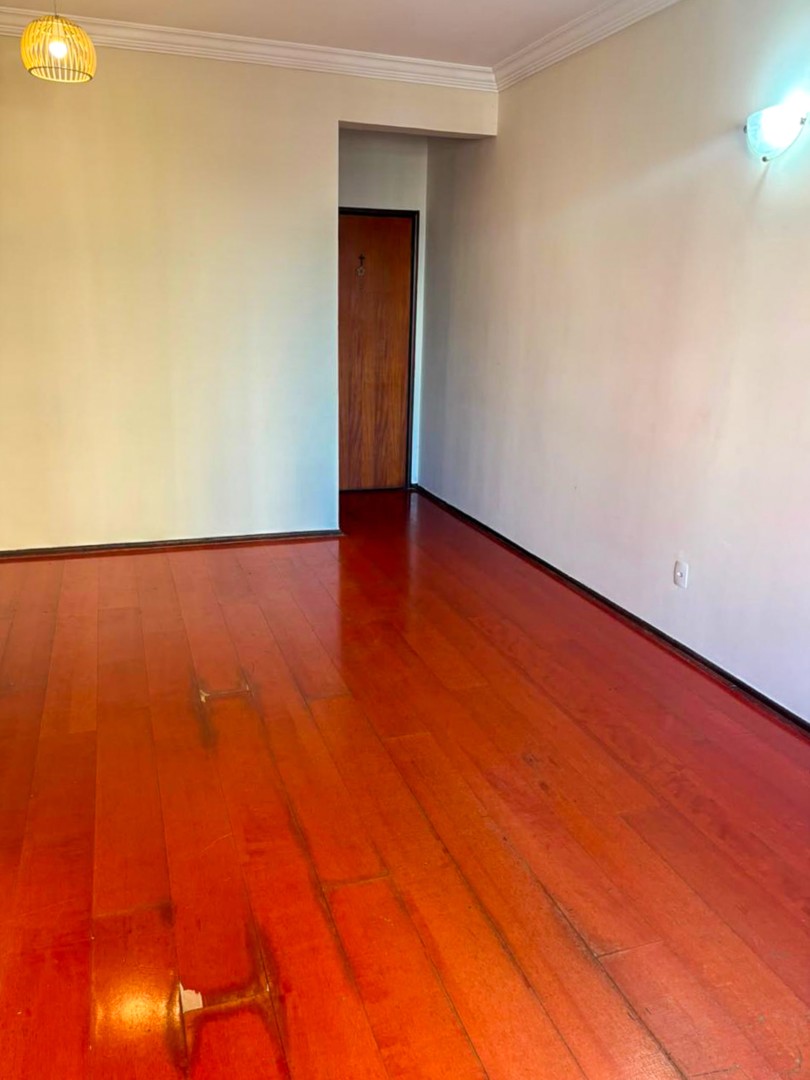 Apartamento para venda no Centro em Londrina com 129,02m² por R$ 399.000  - Foto 3