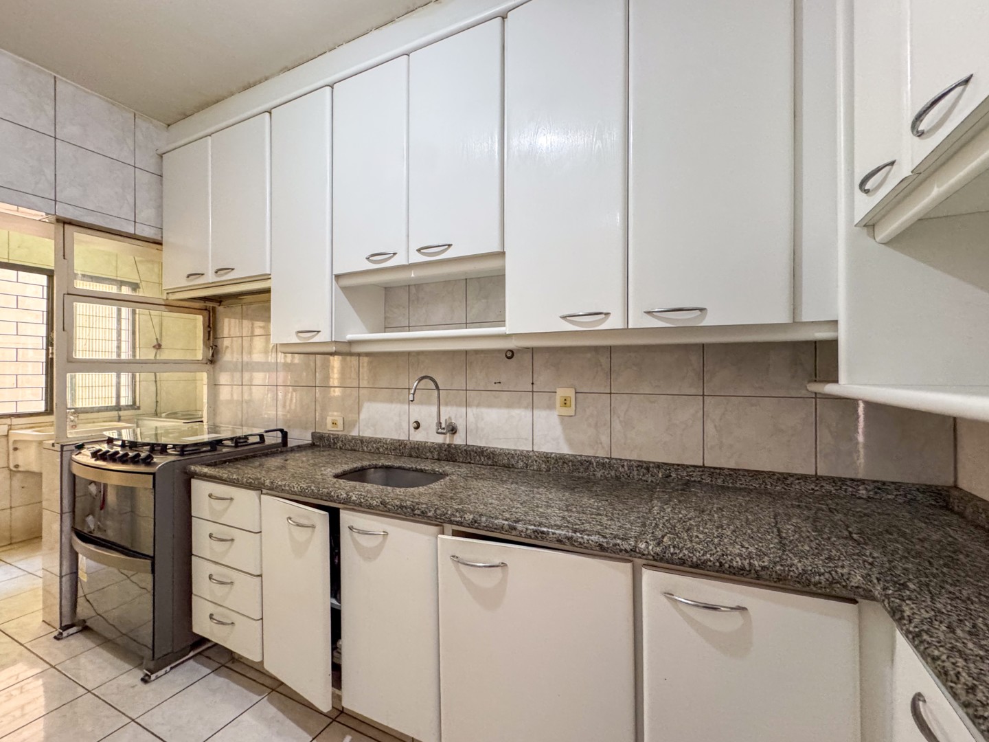 Apartamento para venda no bairro Centro de Londrina - Foto 18