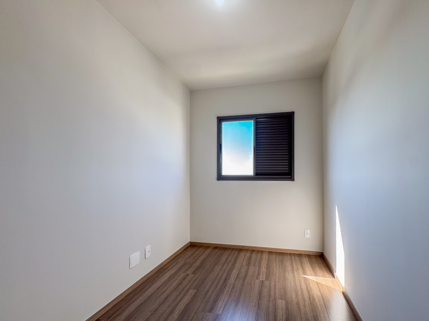 Apartamento para locação no bairro Portal Norte de Londrina - Foto 12