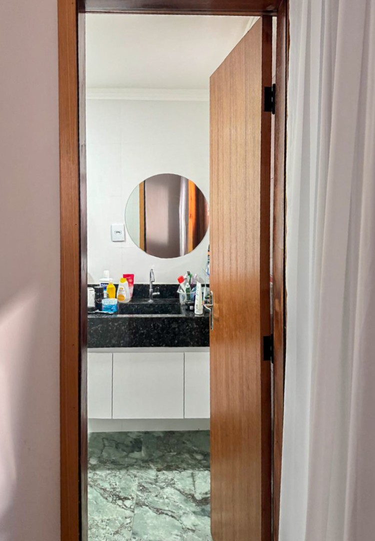 Casa Residencial para venda no bairro Pinheiros de Londrina - Foto 18