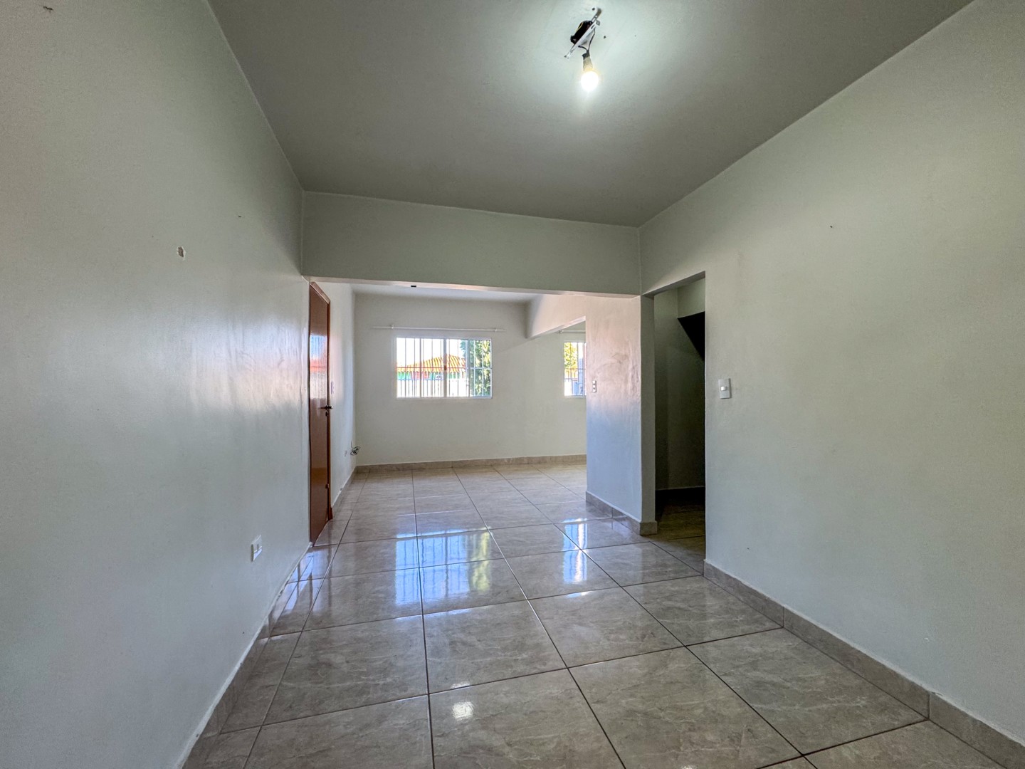 Casa Residencial para locação no bairro Parigot de Souza 3 de Londrina - Foto 7