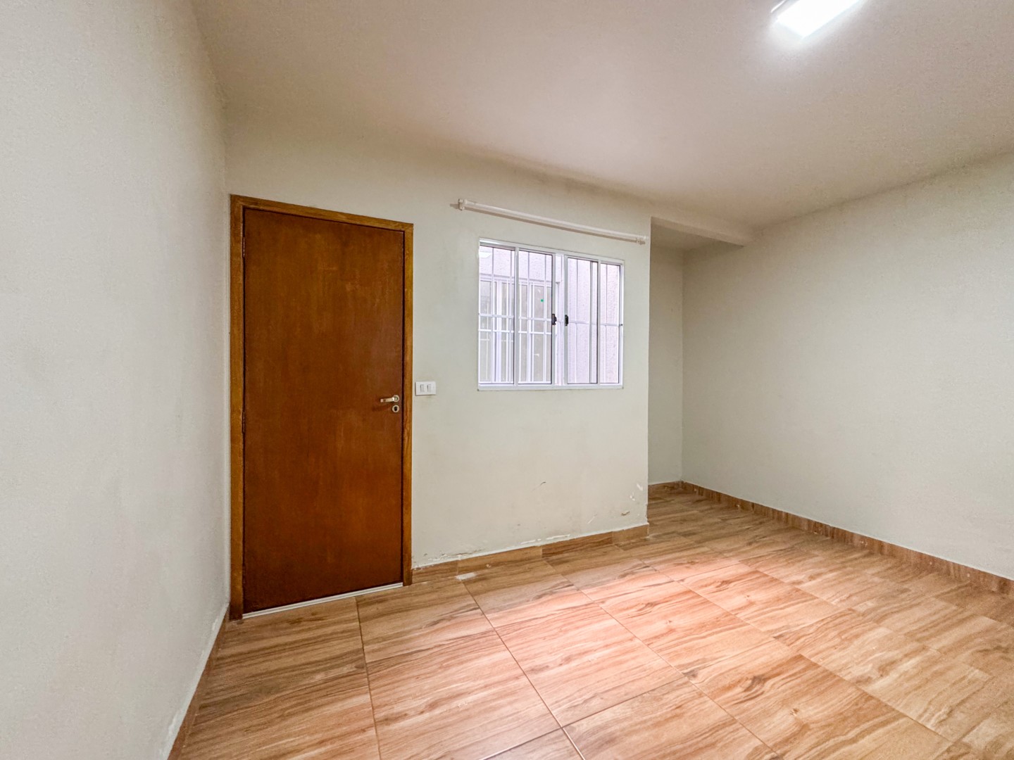 Casa Residencial para locação no bairro Parigot de Souza 3 de Londrina - Foto 12