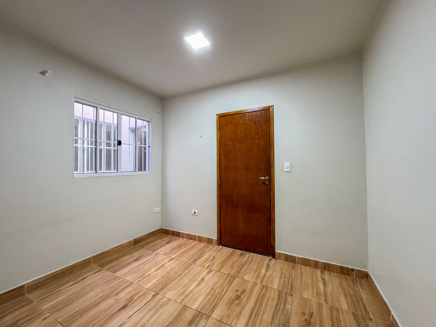Casa Residencial para locação no bairro Parigot de Souza 3 de Londrina - Foto 17