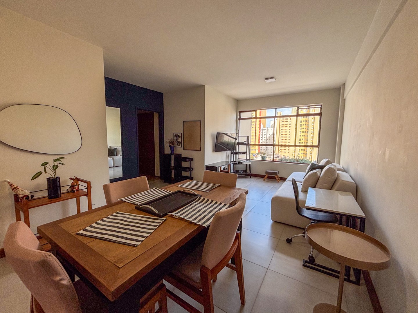 Apartamento para venda no Centro em Londrina com 139,31m² por R$ 425.000