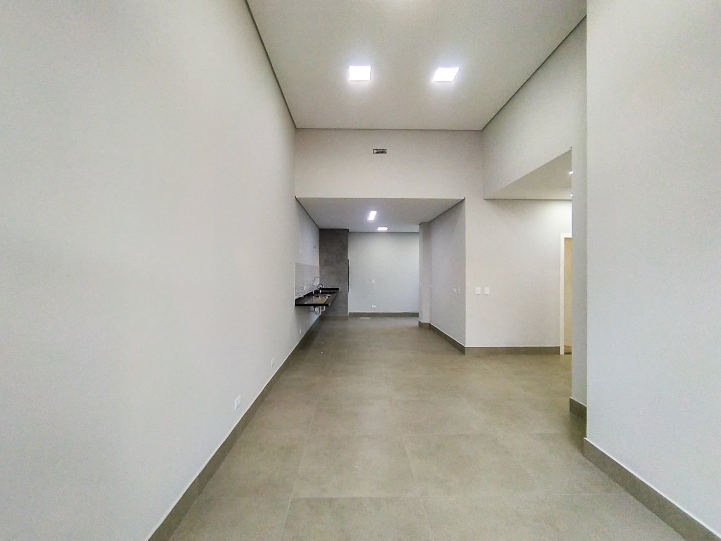 Casa Residencial para locacao no Esperanca em Londrina com 84m² por R$ 3.200