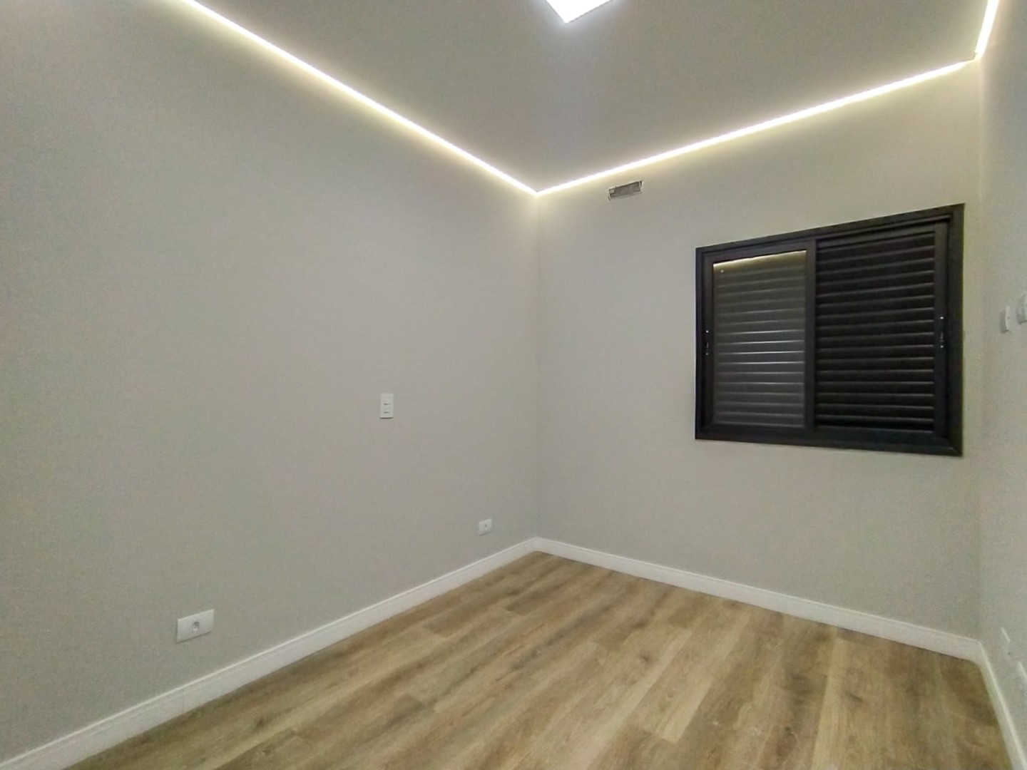 Casa Residencial para locação no bairro Esperanca de Londrina - Foto 11
