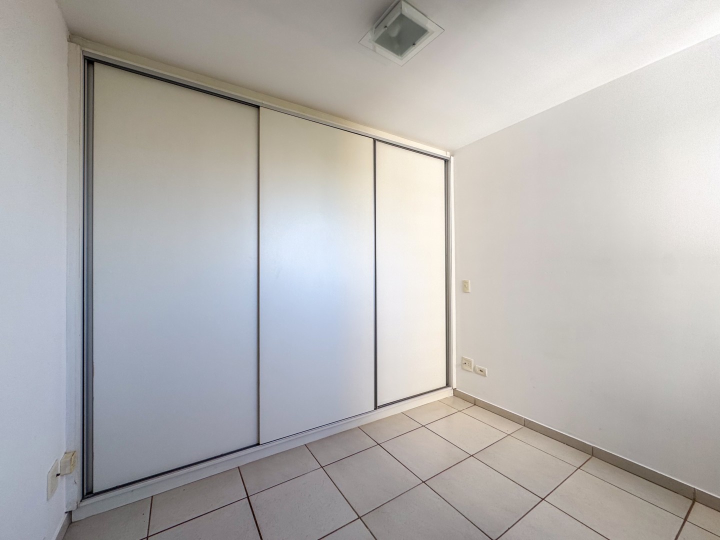 Apartamento para locação no bairro Gleba Palhano de Londrina - Foto 7