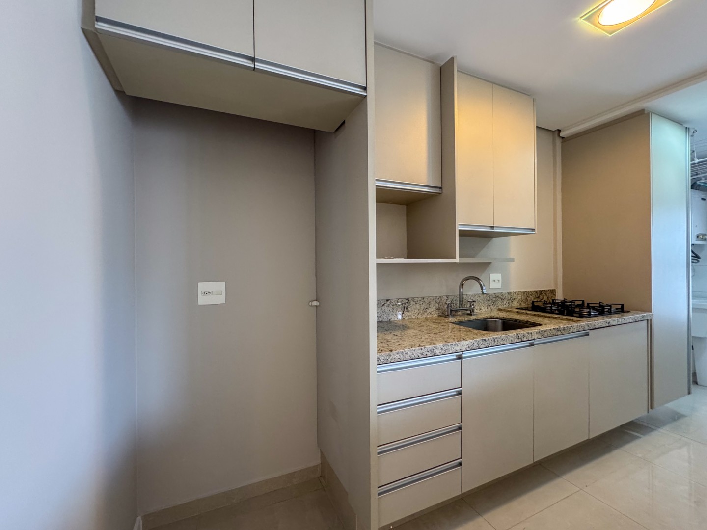Apartamento para locação no bairro Gleba Palhano de Londrina - Foto 12