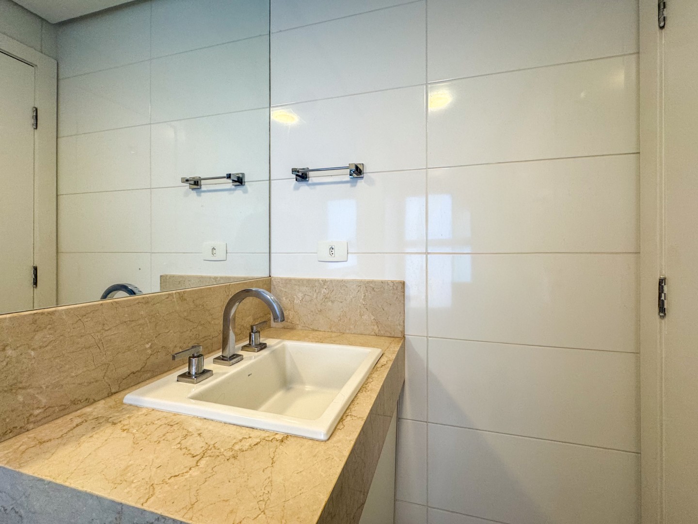 Apartamento para locação no bairro Gleba Palhano de Londrina - Foto 19