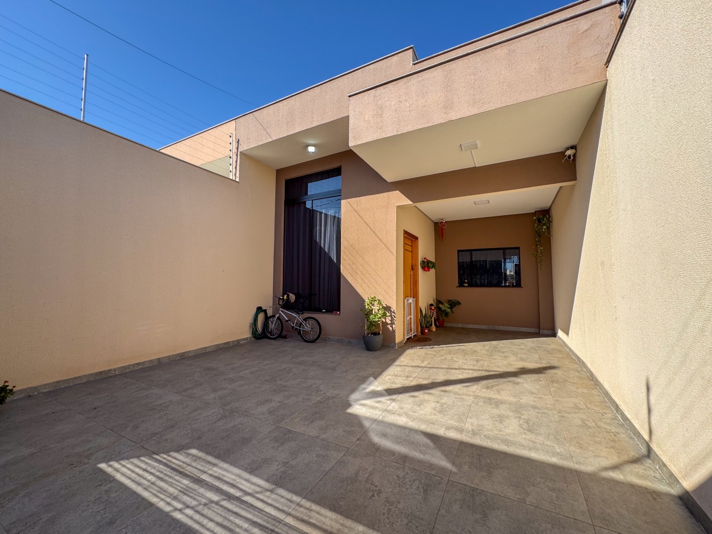 Casa Residencial para venda no Santa Monica em Londrina com 153m² por R$ 570.000
