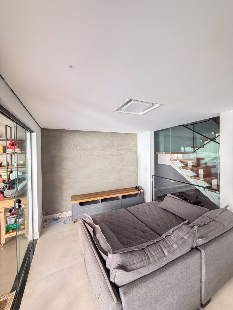 Casa Residencial para venda no Vale das Araucarias em Londrina com 261,84m² por R$ 2.300.000