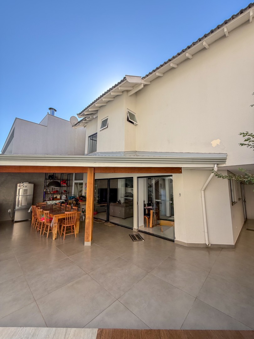 Casa Residencial para venda no bairro Vale das Araucarias de Londrina - Foto 13