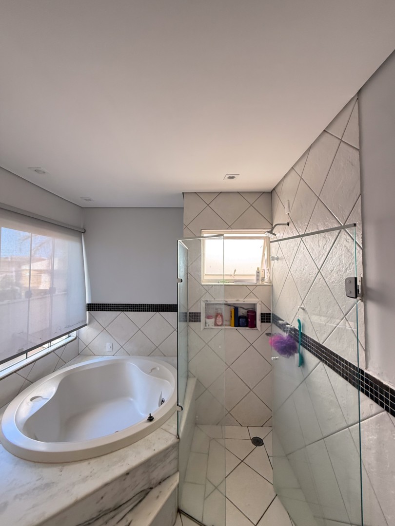 Casa Residencial para venda no bairro Vale das Araucarias de Londrina - Foto 16