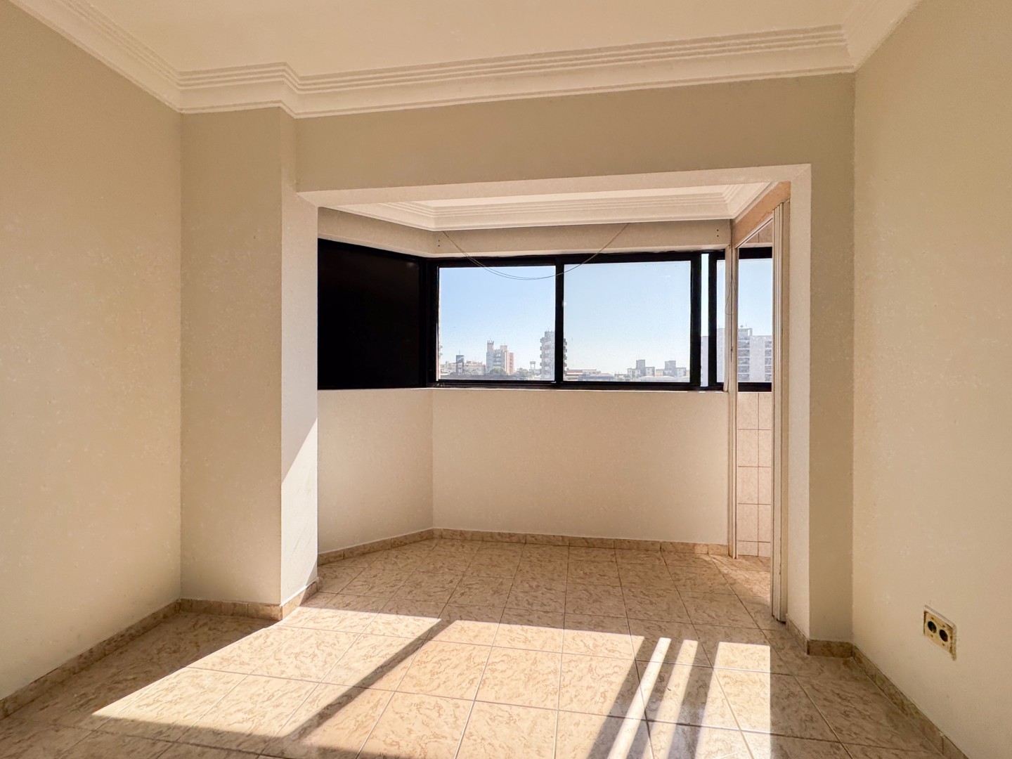 Apartamento para locação no bairro Centro de Londrina - Foto 6
