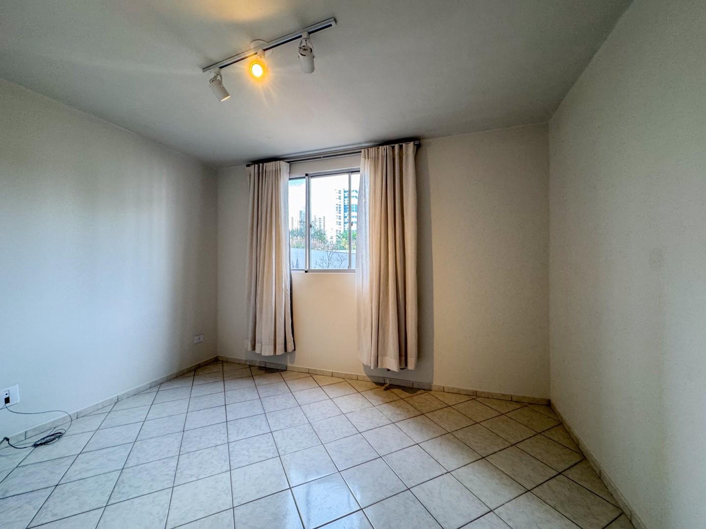 Apartamento para locação no bairro Gleba Palhano de Londrina - Foto 6