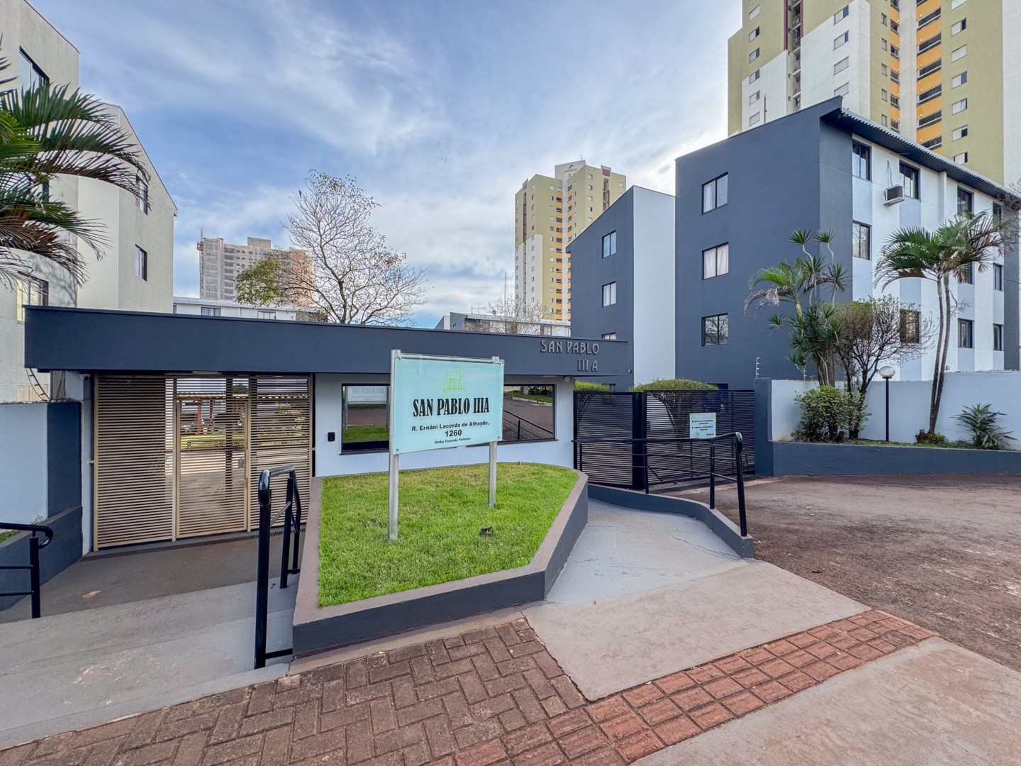 Apartamento para locacao no Gleba Palhano em Londrina com 60m² por R$ 1.450