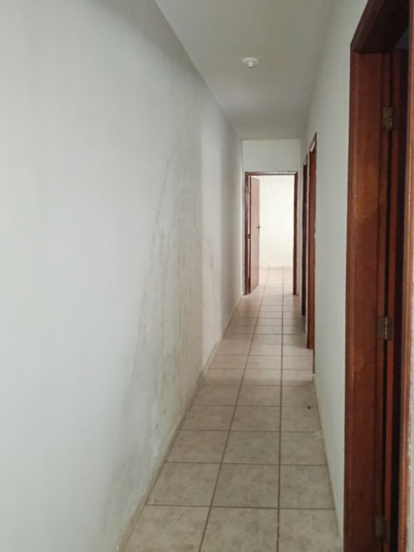 Casa Residencial para venda no bairro Jardim Guararapes de Londrina - Foto 16