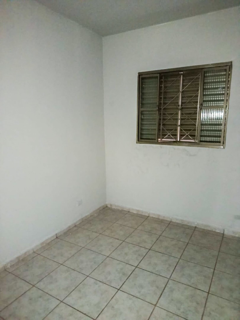 Casa Residencial para venda no bairro Jardim Guararapes de Londrina - Foto 9