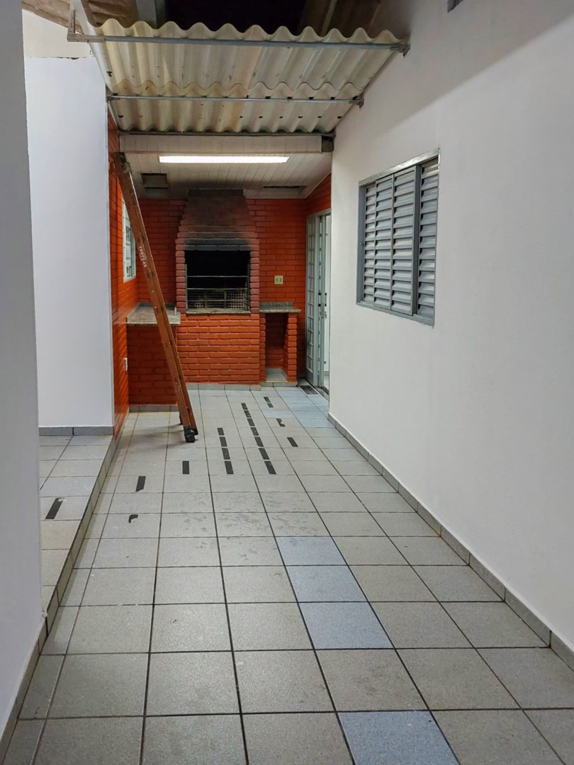 Casa Residencial para venda no bairro Alexandre Urbanas de Londrina - Foto 13