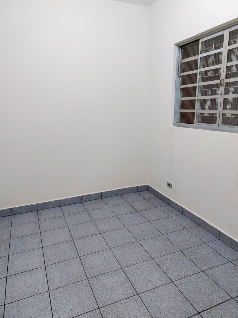 Casa Residencial para venda no bairro Alexandre Urbanas de Londrina - Foto 8