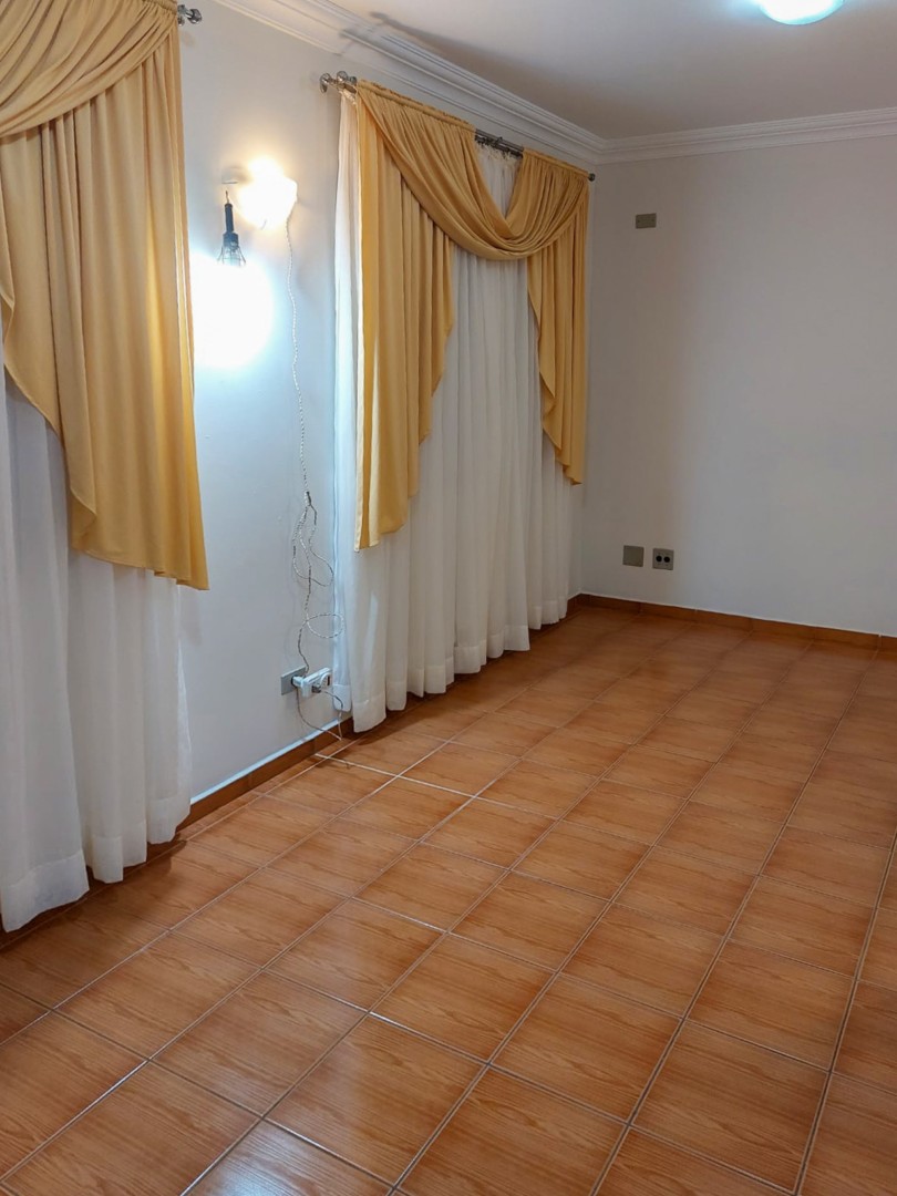 Casa Residencial para venda no Alexandre Urbanas em Londrina com 135m² por R$ 380.000