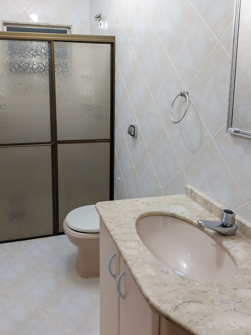 Casa Residencial para venda no bairro Alexandre Urbanas de Londrina - Foto 17