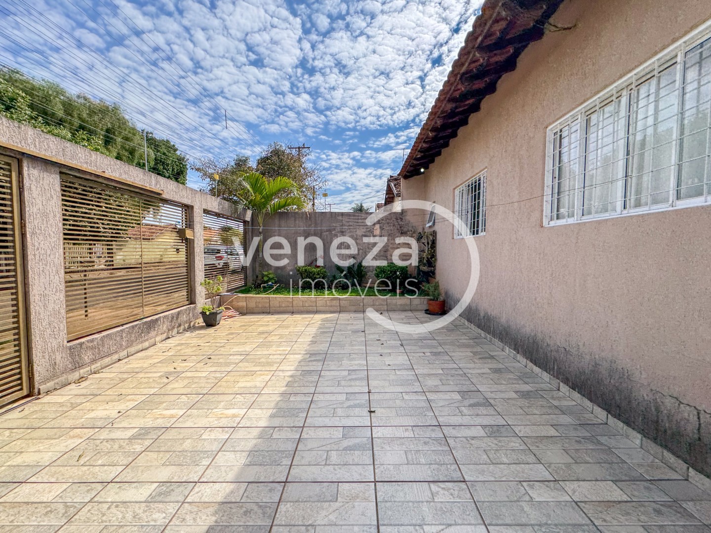 Casa Residencial para venda no Sao Lourenco em Londrina com 250m² por R$ 350.000