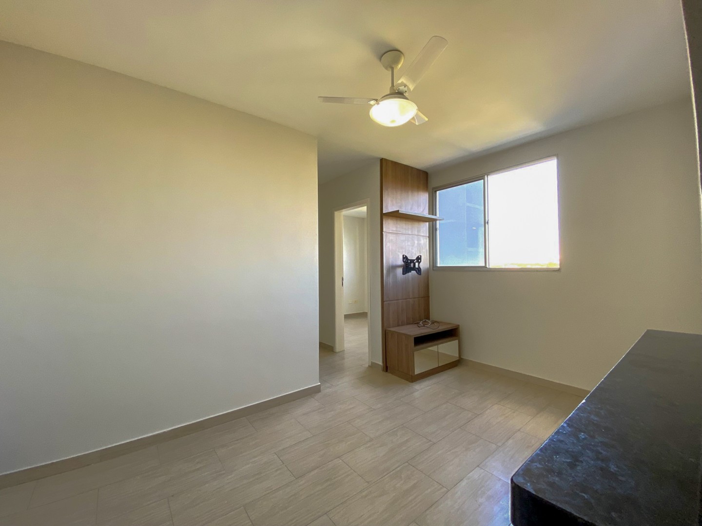 Apartamento para venda no Gleba Palhano em Londrina com 78,01m² por R$ 280.000  - Foto 2