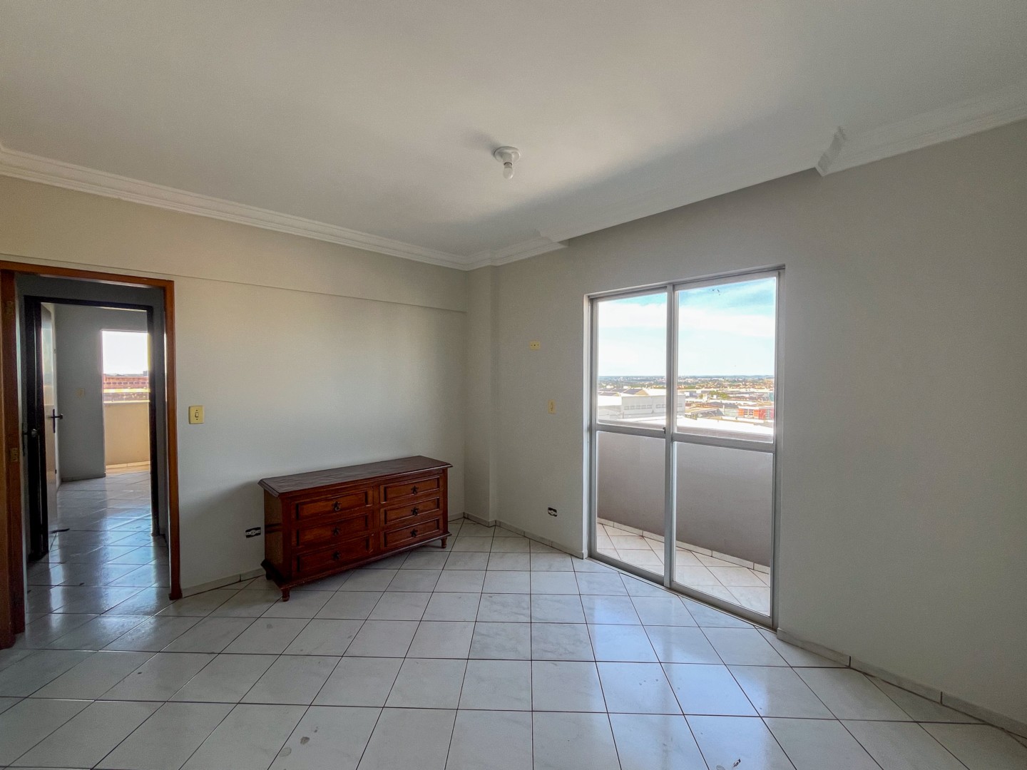 Apartamento para locacao no Centro em Londrina com 71,17m² por R$ 1.300  - Foto 2