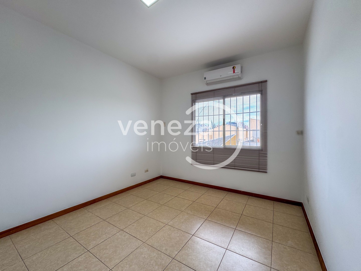 Apartamento para locacao no Bela Vista em Londrina com 70m² por R$ 2.800
