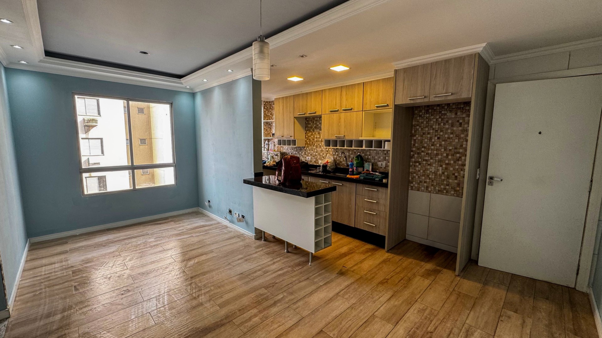 Apartamento para venda no Santiago 2 em Londrina com 65m² por R$ 225.000