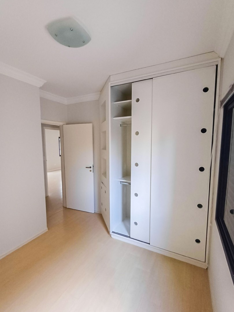 Apartamento para venda no bairro Vila Ipiranga de Londrina - Foto 12