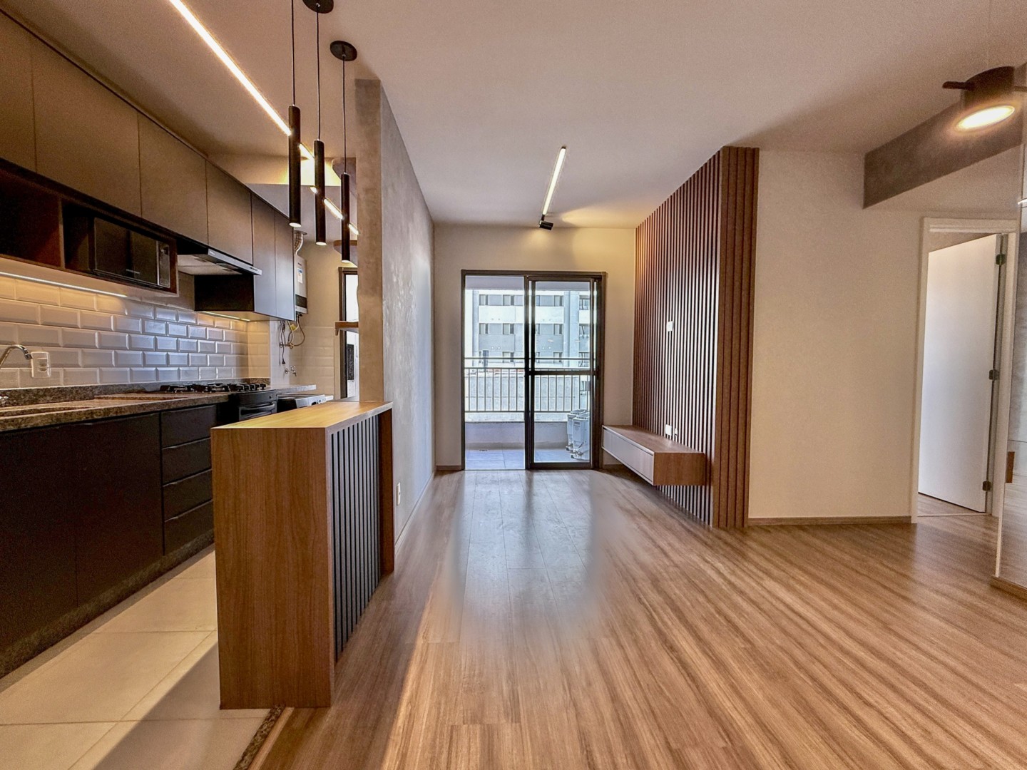 Apartamento para venda no Aurora em Londrina com 51m² por R$ 530.000  - Foto 3