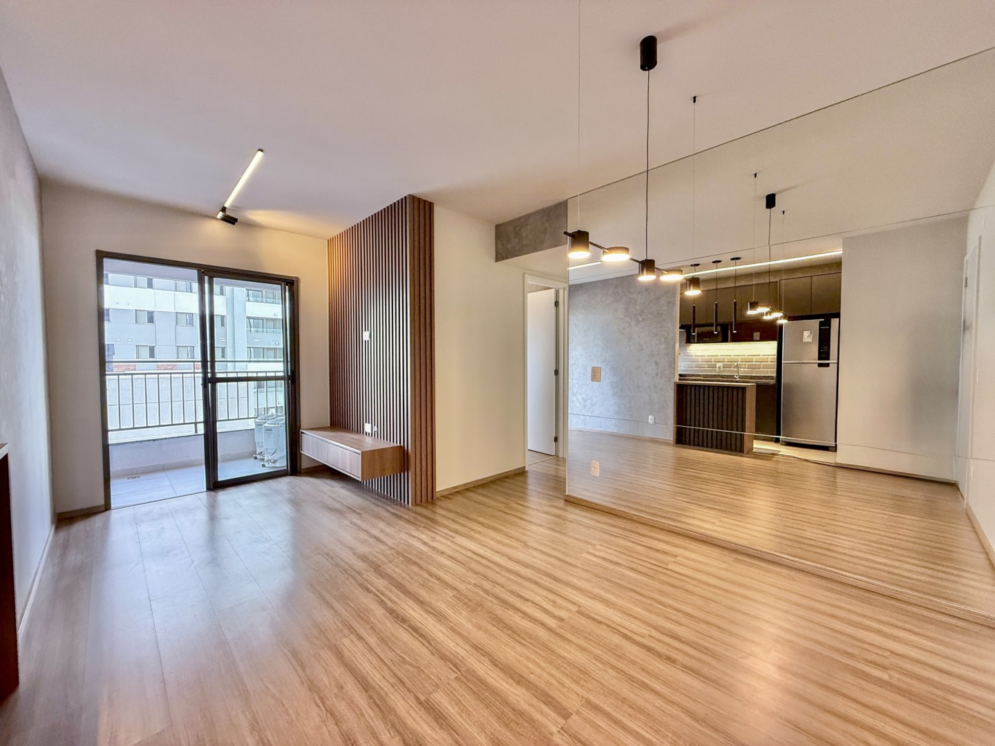 Apartamento para venda no Aurora em Londrina com 51m² por R$ 530.000  - Foto 2