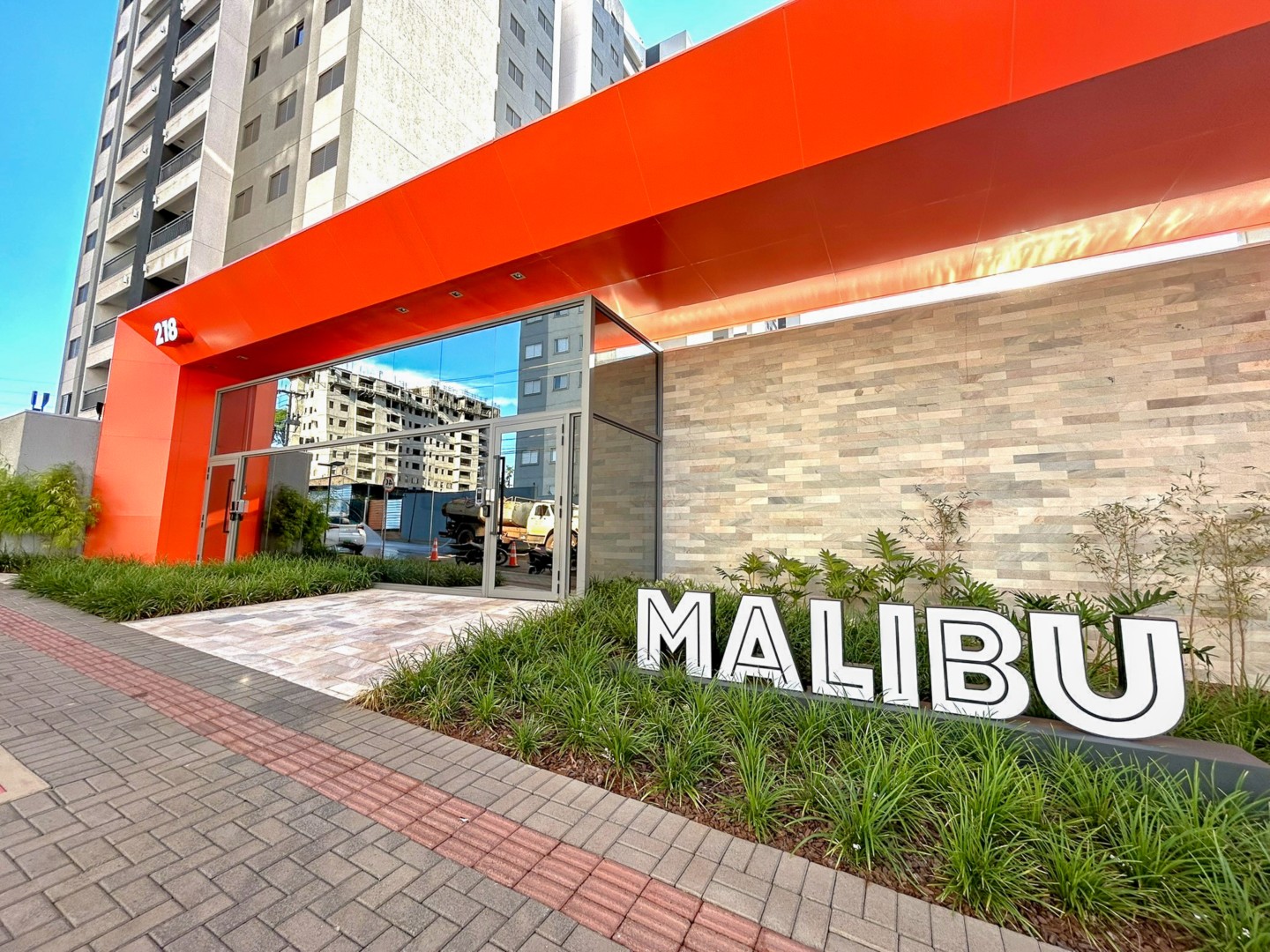 Apartamento para venda no Aurora em Londrina com 51m² por R$ 530.000
