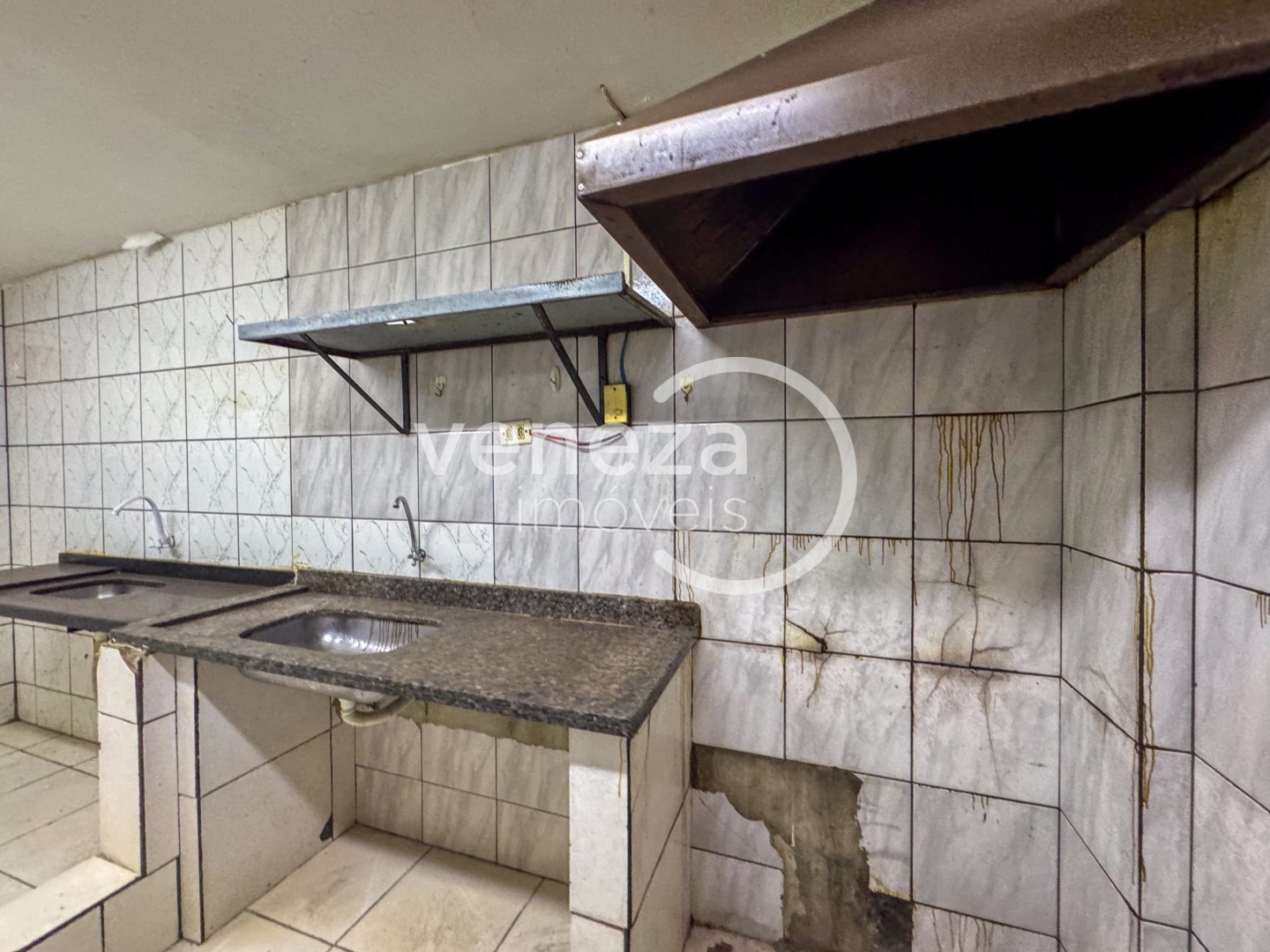 Salão-loja para venda no bairro Centro de Londrina - Foto 11