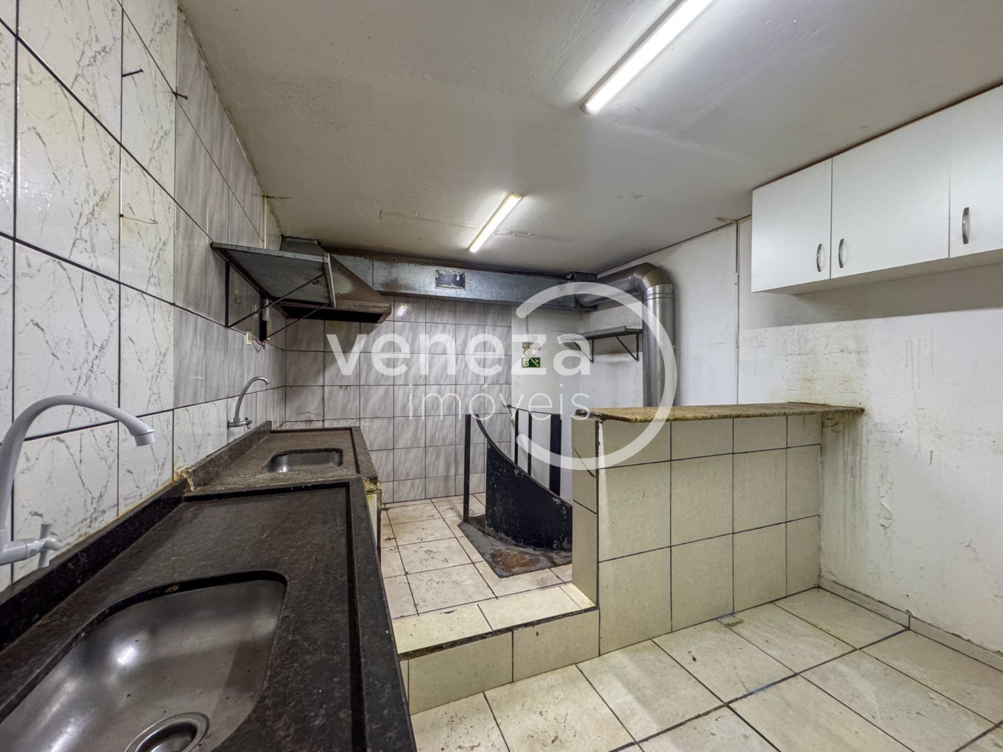 Salão-loja para venda no bairro Centro de Londrina - Foto 17