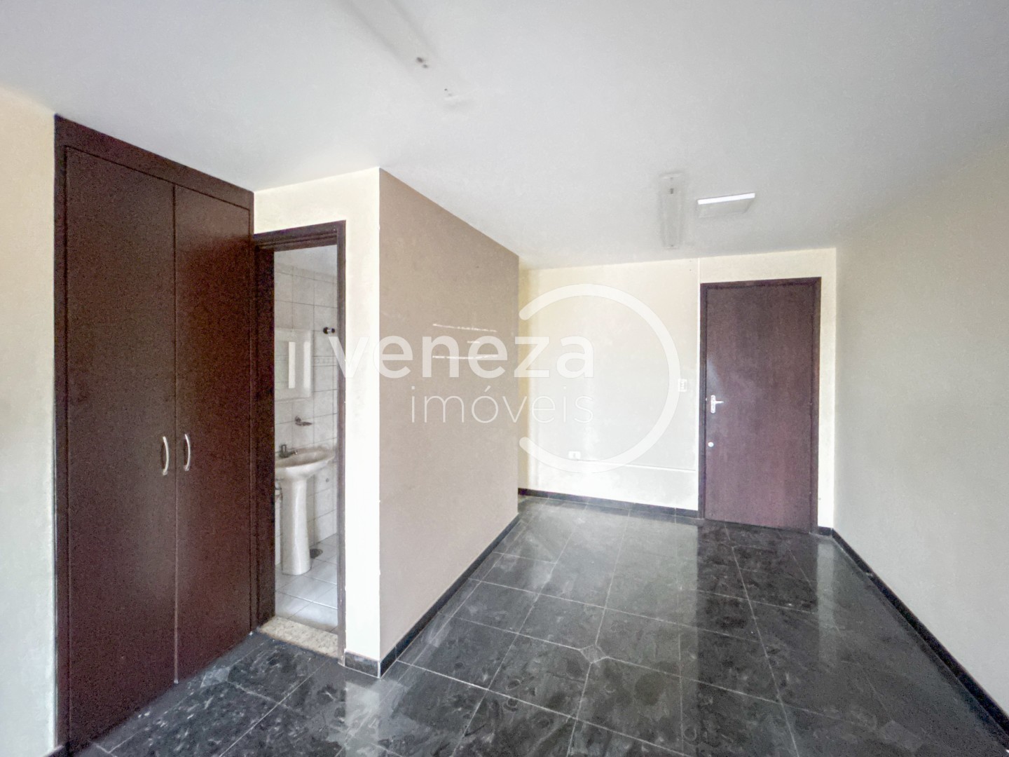 Sala para locação no bairro Centro de Londrina - Foto 12