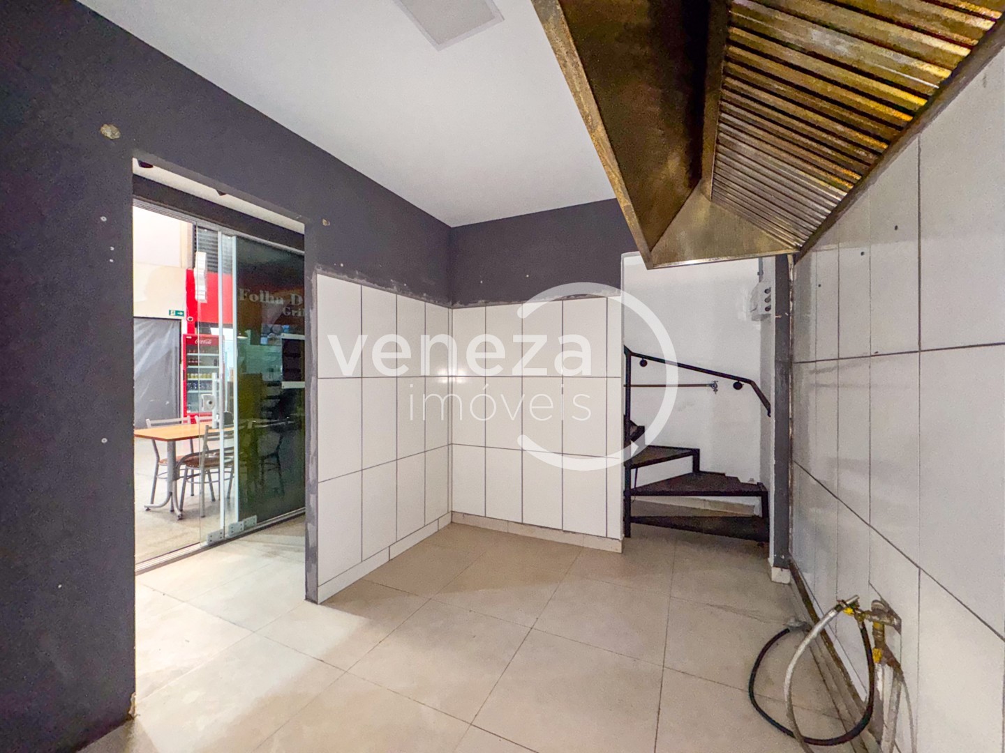 Salão-loja para venda no bairro Jardim Sao Jorge de Londrina - Foto 13