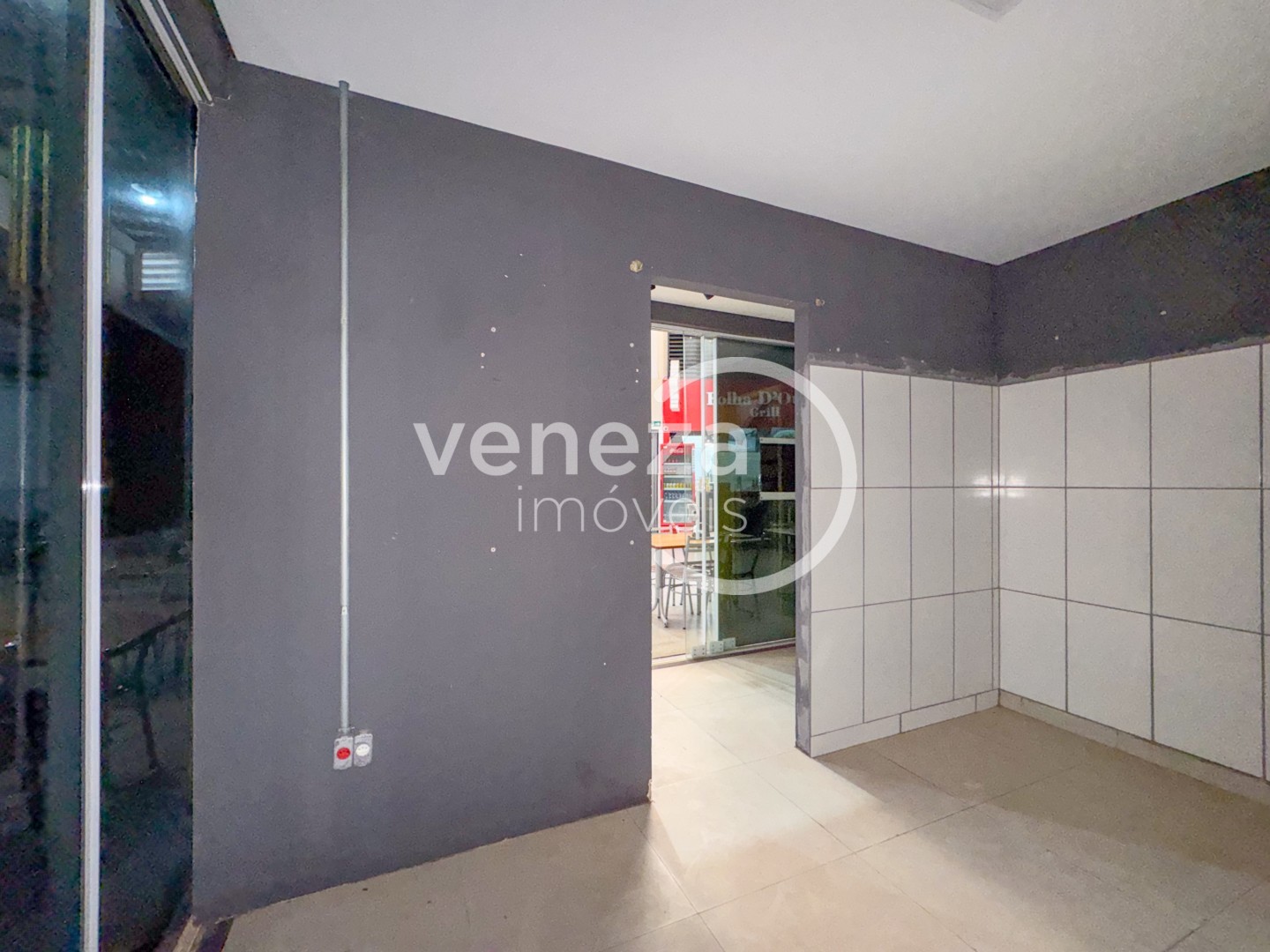 Salão-loja para venda no bairro Jardim Sao Jorge de Londrina - Foto 21