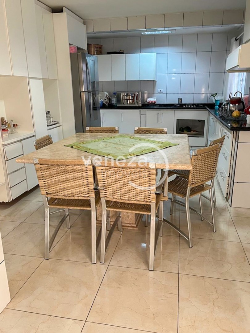 Casa Residencial para venda no bairro Andrade de Londrina - Foto 13
