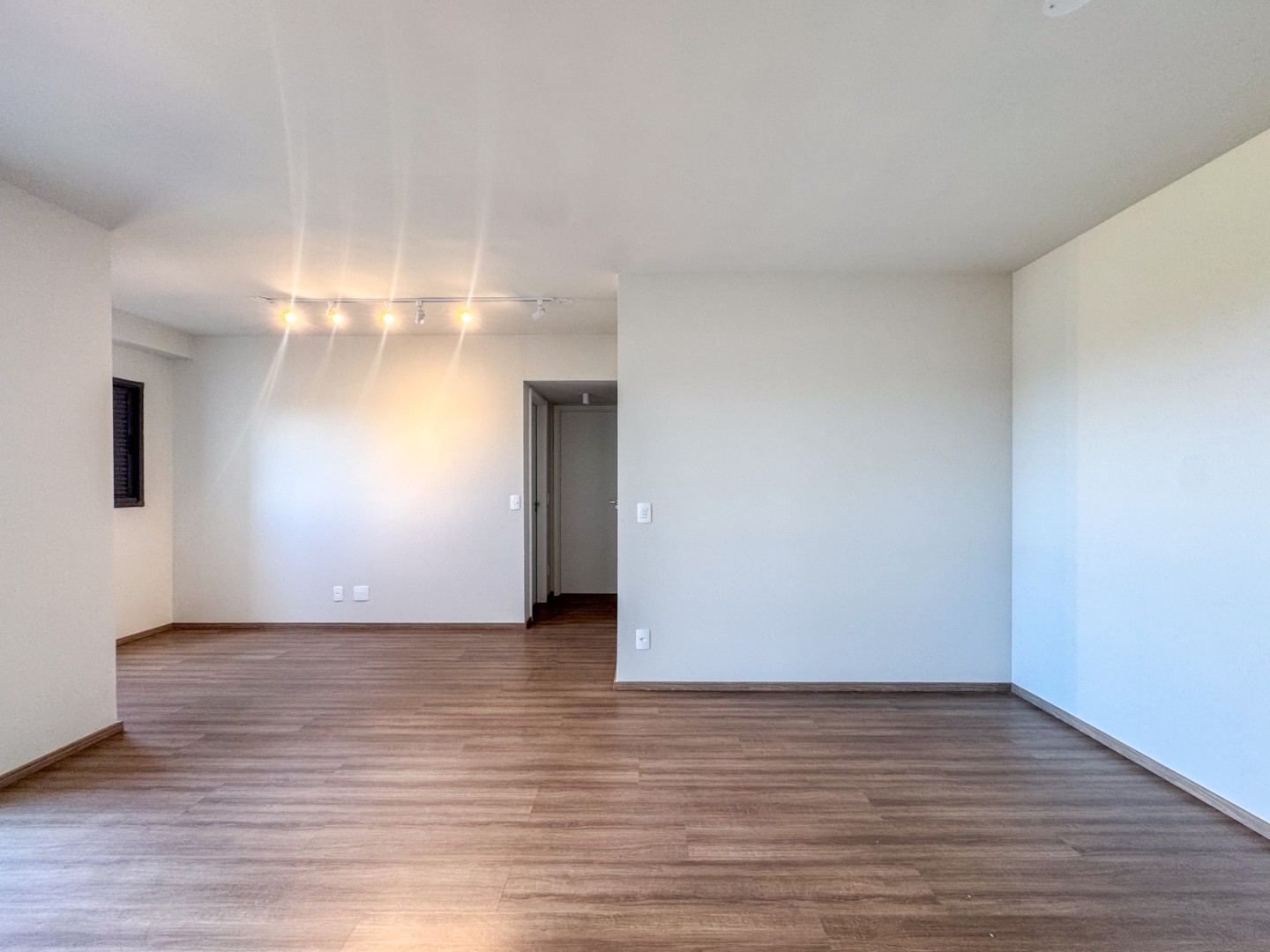 Apartamento para locação no bairro Aurora de Londrina - Foto 11
