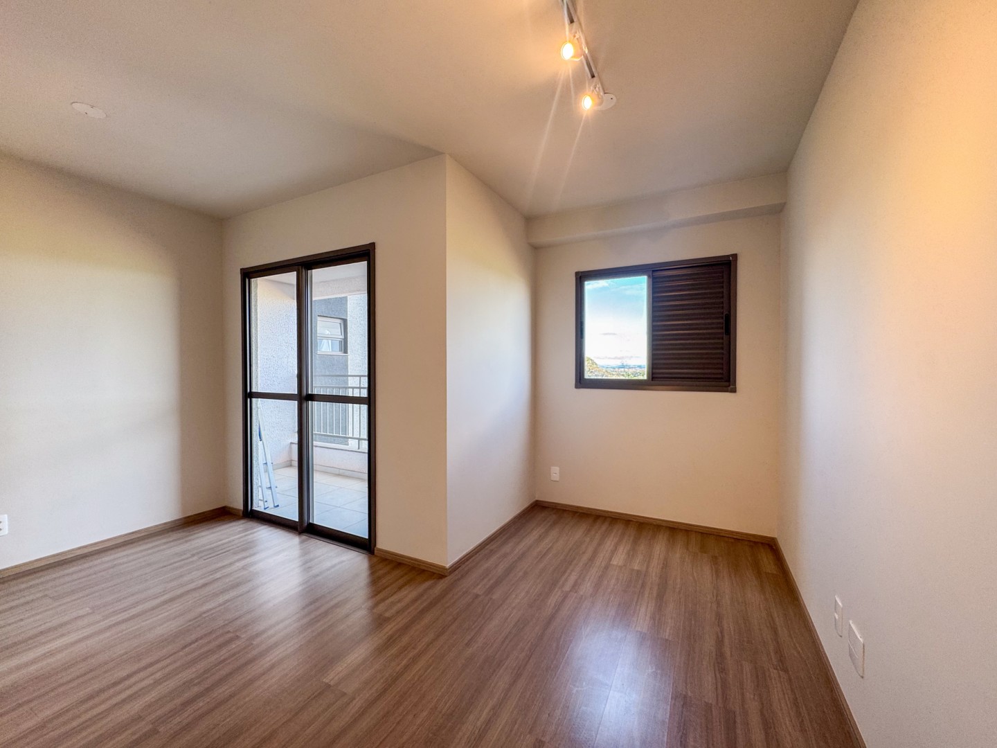 Apartamento para locação no bairro Aurora de Londrina - Foto 4