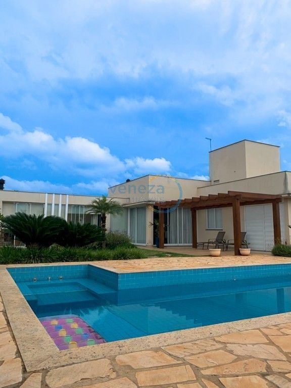 Casa Residencial para venda no Terras de Canaa em Cambe com 1.250m² por R$ 1.990.000,00