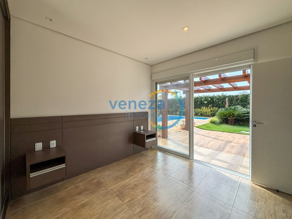 Casa Residencial à venda no bairro Gleba Palhano de Londrina com 200m<sup>2</sup> útil, 3 quartos, 2 vagas de garagem