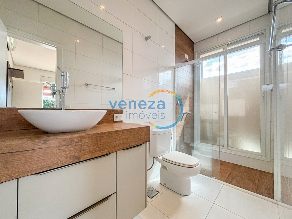 Casa Residencial à venda no bairro Gleba Palhano de Londrina com 200m<sup>2</sup> útil, 3 quartos, 2 vagas de garagem