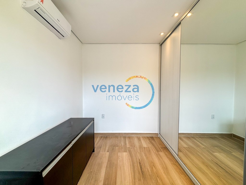 Casa Residencial à venda no bairro Gleba Palhano de Londrina com 200m<sup>2</sup> útil, 3 quartos, 2 vagas de garagem