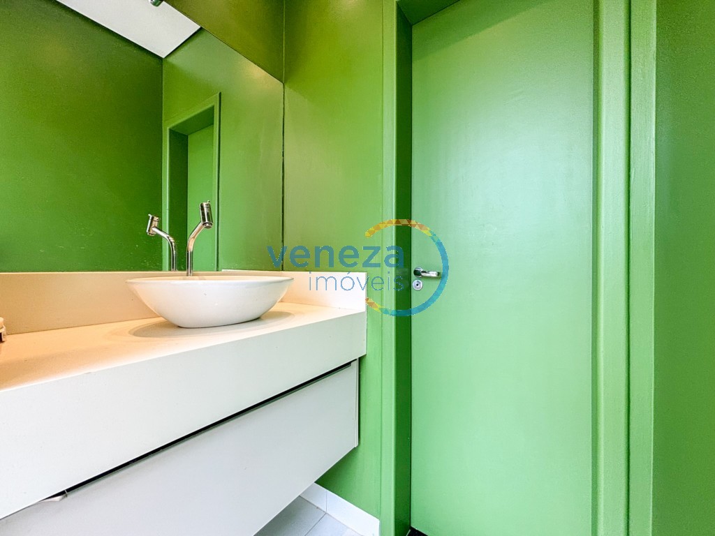 Casa Residencial à venda no bairro Gleba Palhano de Londrina com 200m<sup>2</sup> útil, 3 quartos, 2 vagas de garagem