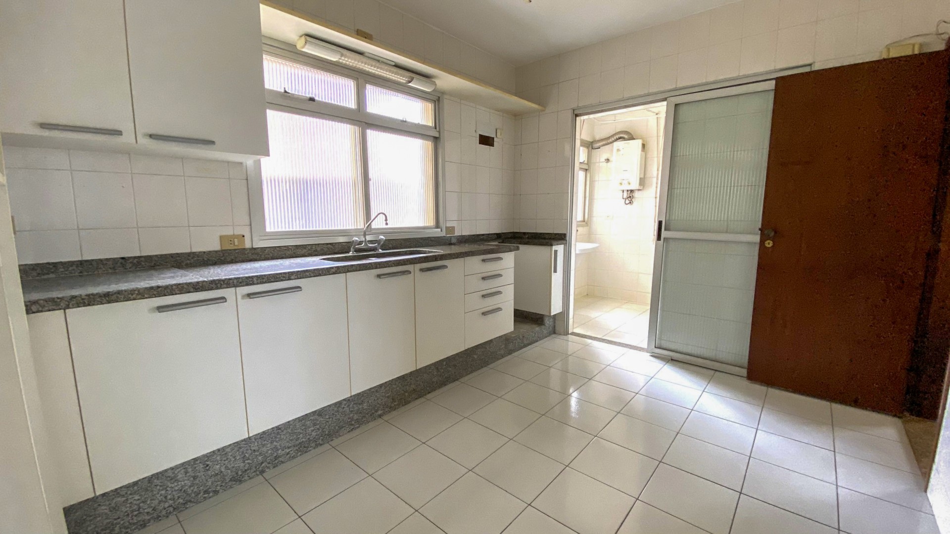 Apartamento para venda no bairro Centro de Londrina - Foto 11