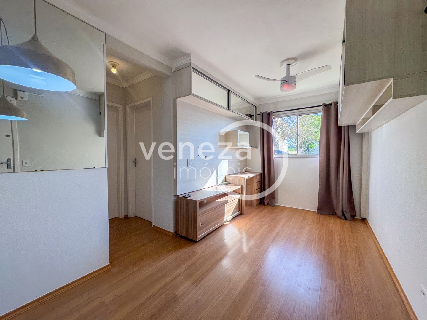 Apartamento para locacao no Jose Garcia Molina em Londrina com 75,66m² por R$ 1.300